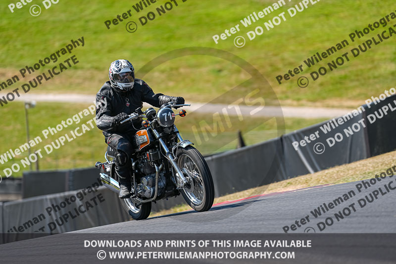 cadwell park;cadwell park photographs;cadwell trackday photographs;enduro digital images;event digital images;eventdigitalimages;peter wileman photography;racing digital images;trackday digital images;trackday photos